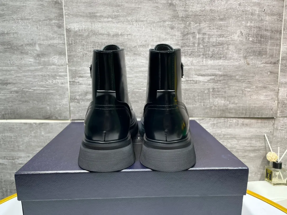 Men's men's shoes 💰820💰 🔥🔥🔥prada derby Prada top version thick-soled derby shoes, lace-up Martin boots, ken same fabric imported open edge beads, cowhide lining, cowhide feet complete set packaging code number 38-46